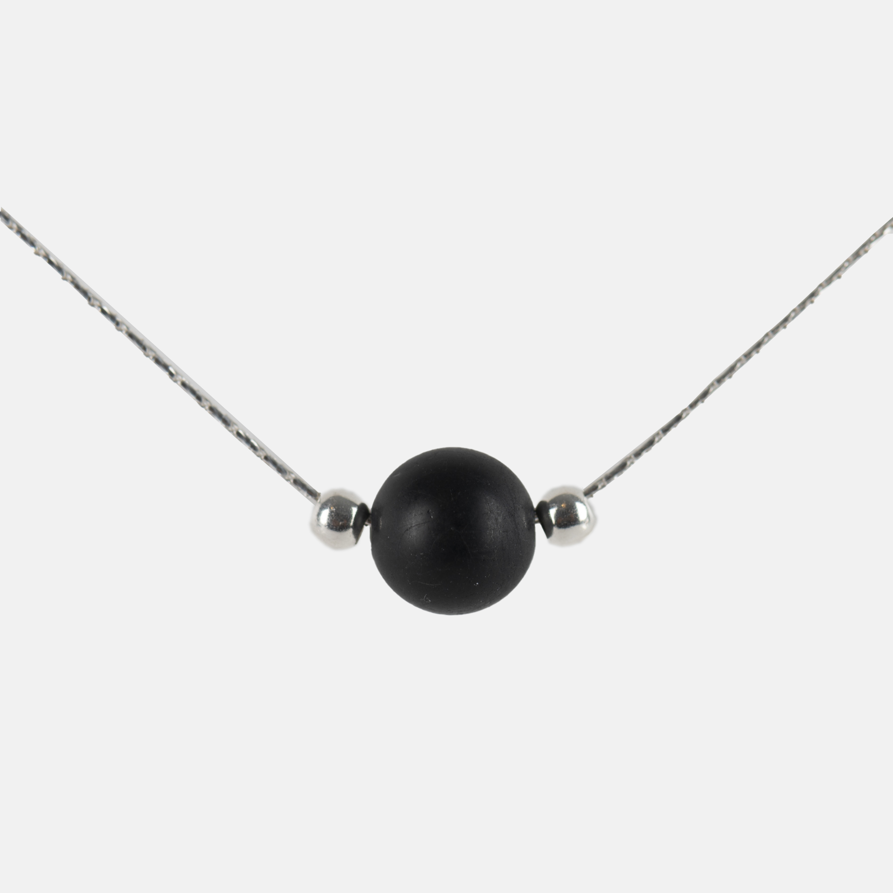 LADA PIEDRAS NATURALES PLATA COLLAR TURMALINA NEGRA DETALLE